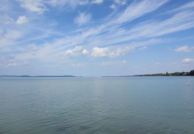 Átalakul Balatonkenese vízparti szakaszának egy része