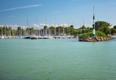 Ingyenes retró majális lesz Balatonlellén