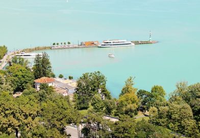 Megkezdődtek a fejlesztések Szántód–Tihany révkikötőkben